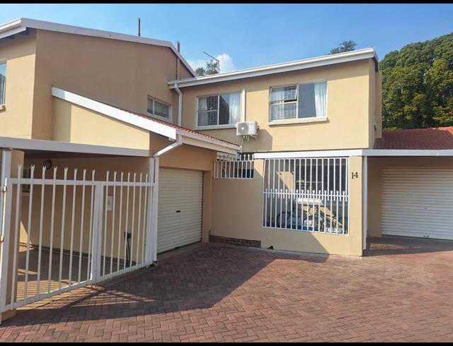 4 BEDROOM DUPLEX FOR SALE IN WATERKLOOF GLEN